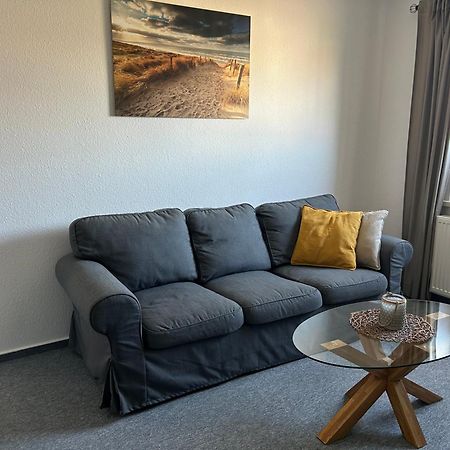 Wohnung "Strandturm" In Wremen Am Deich Bagian luar foto