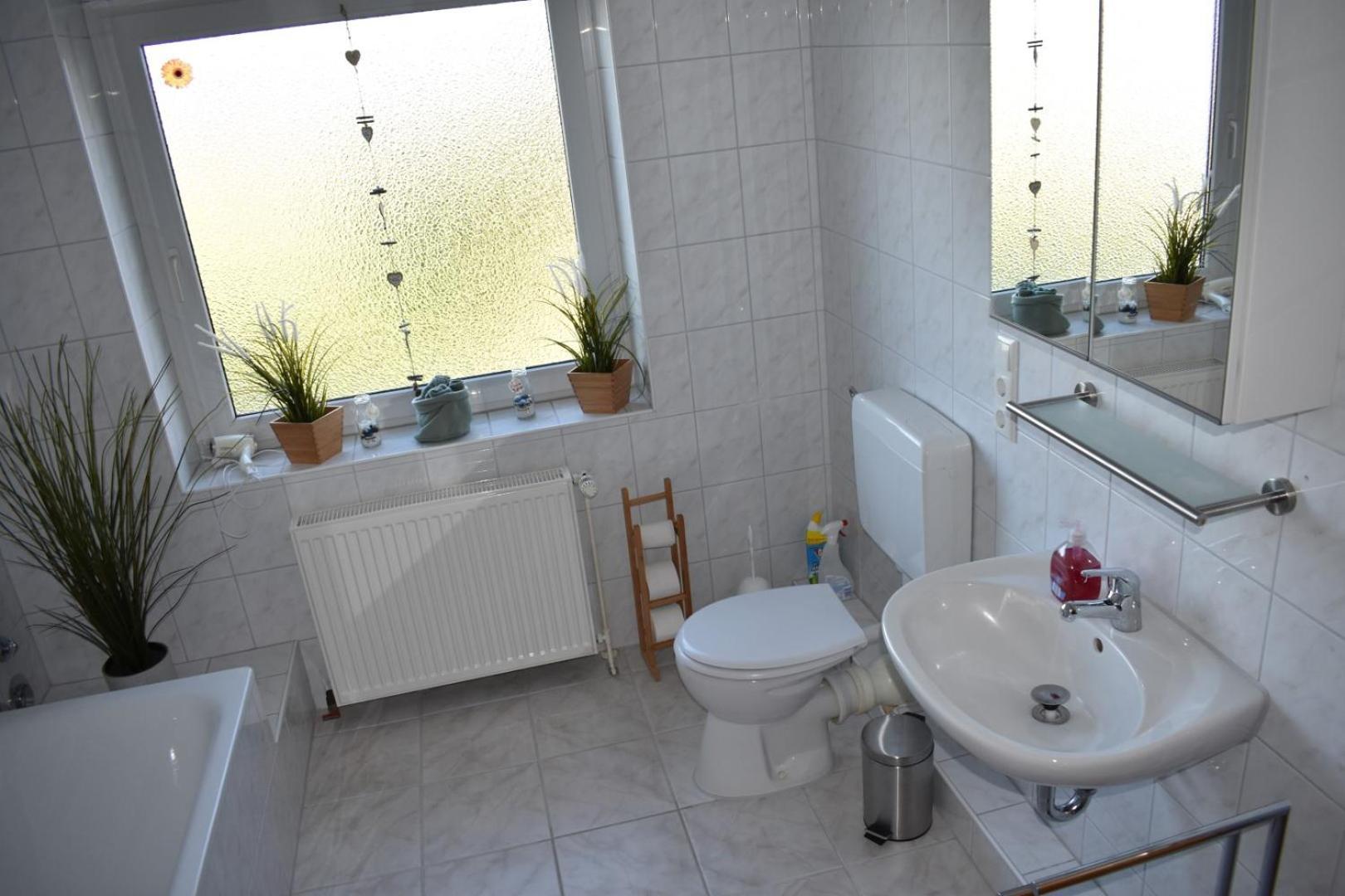 Wohnung "Strandturm" In Wremen Am Deich Bagian luar foto